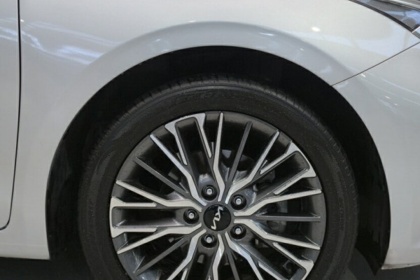 2022 Kia Cerato BD Sport+ Hatch Image 9