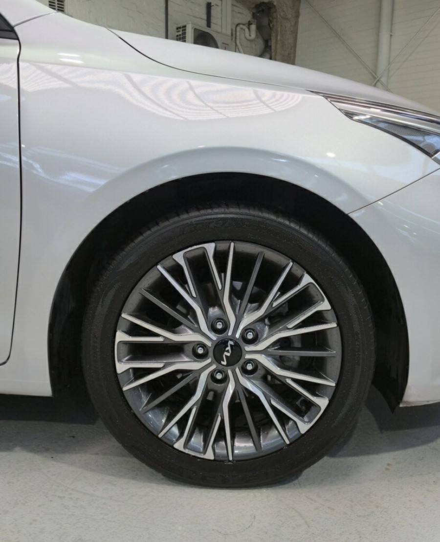 2022 Kia Cerato BD Sport+ Hatch Image 9