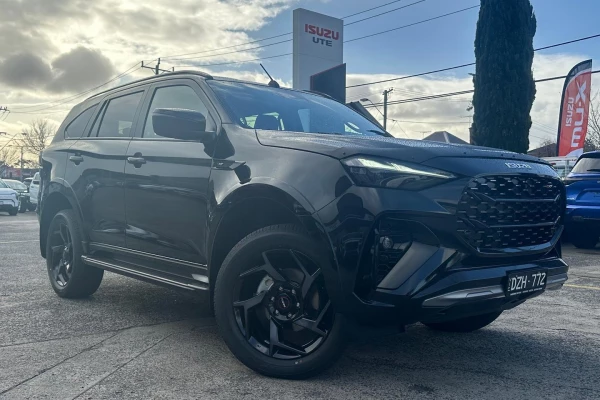 2026 MY25.5 Isuzu MU-X RJ X-TERRAIN SUV