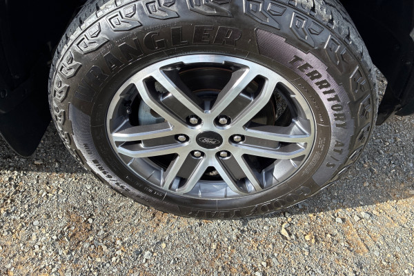 2023 MY23.5 Ford Everest UB Platinum SUV Image 10