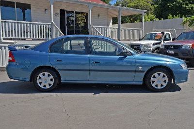 2005 Holden Commodore VZ Executive Sedan Image 5