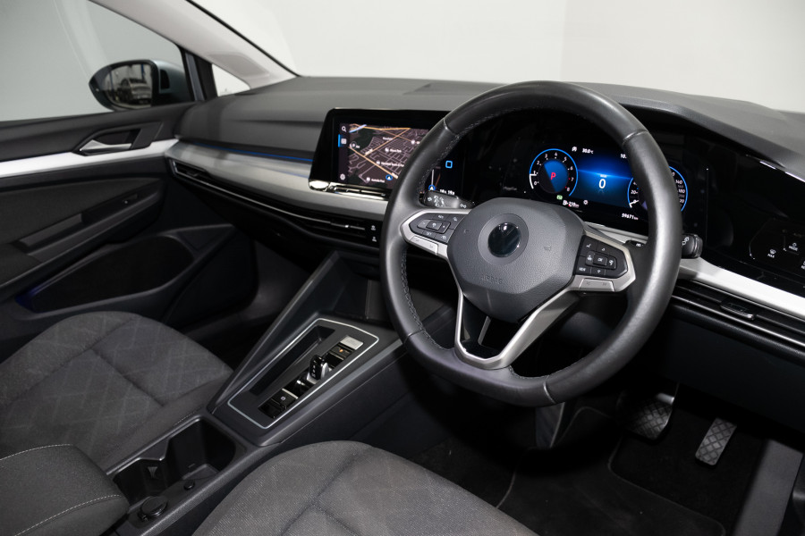 2022 Volkswagen Golf 8 110TSI Life Hatch Image 13
