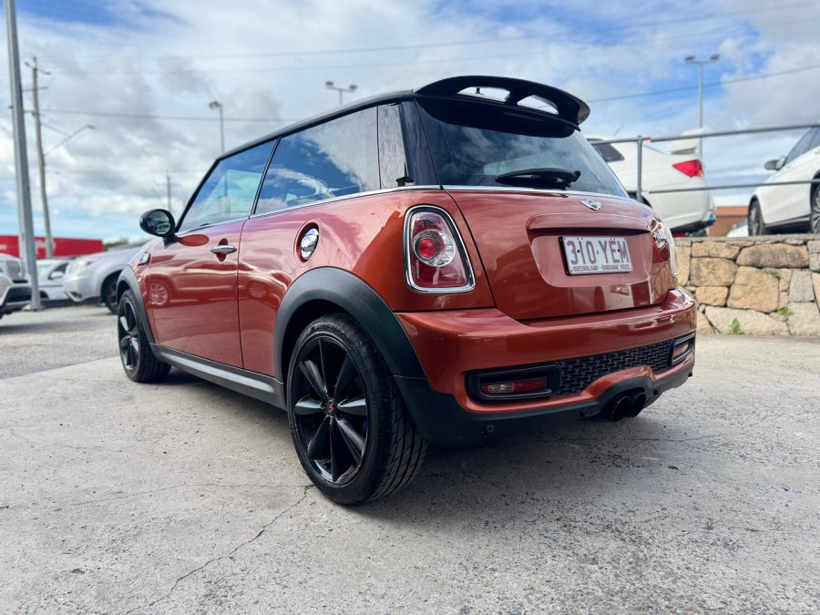 2012 MINI Cooper R56 LCI Cooper S Hatch Image 8