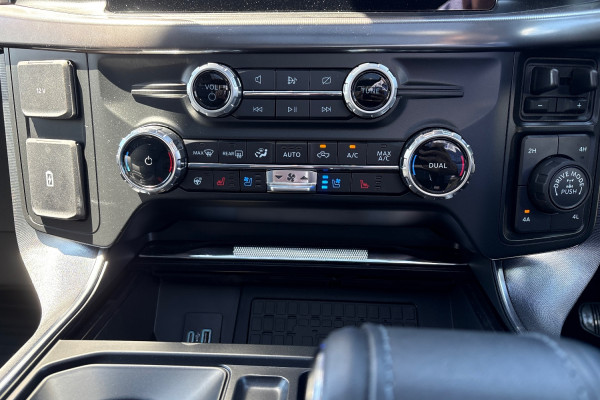2024 Ford F-150  Platinum Dual Cab Image 15