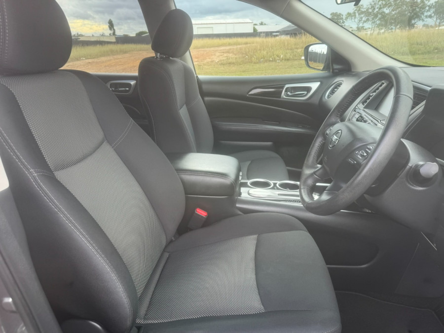 2019 Nissan Pathfinder R52 Series III ST SUV Image 9