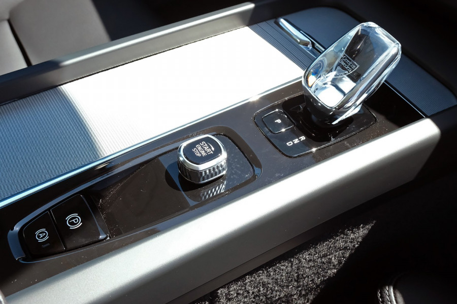 2023 Volvo XC60 UZ Ultimate B6 Dark SUV Image 21