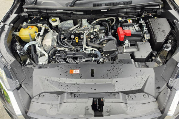 2023 Mitsubishi Outlander ZM Black Edition SUV Image 28