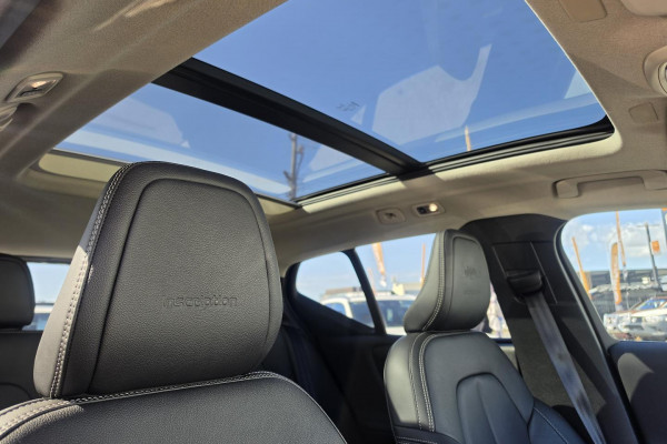 2018 MY19 Volvo XC40 XZ T4 Inscription SUV Image 25