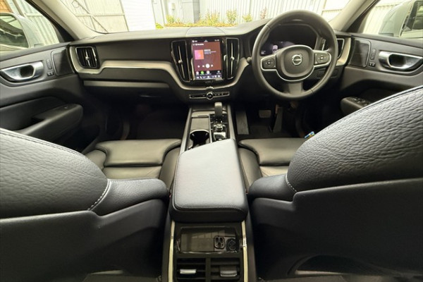 2023 Volvo XC60 UZ Plus B5 SUV Image 12