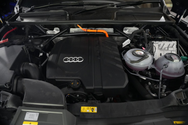 2025 Audi Q5 FY 55 TFSI e S Line SUV Image 34