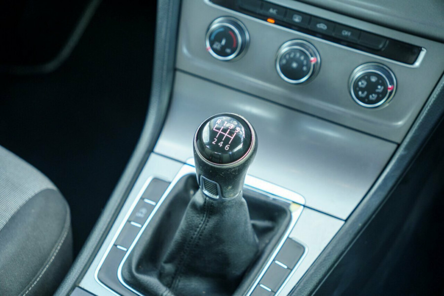 2013 Volkswagen Golf 7 90TSI Hatch Image 13