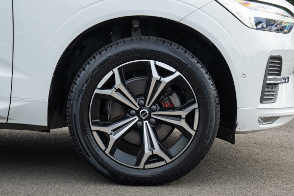 2022 Volvo XC60 UZ B5 Momentum SUV image 26