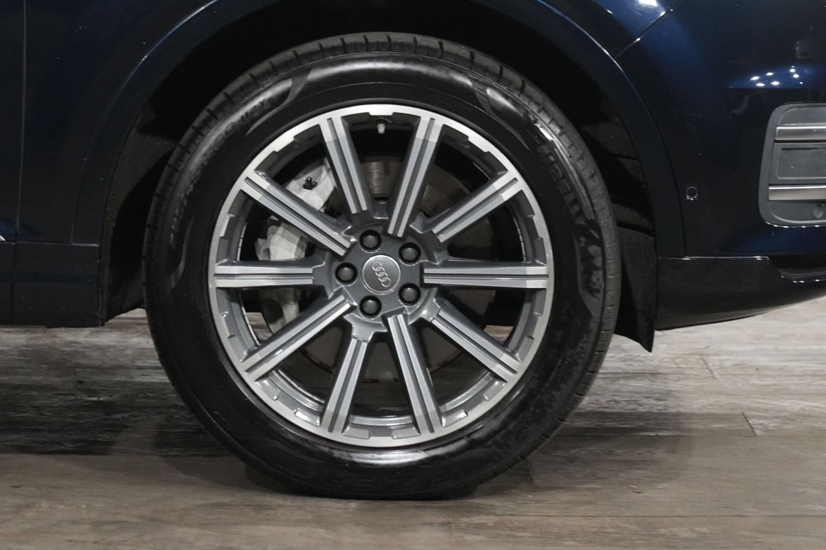 2016 Audi Q7 4M TDI SUV