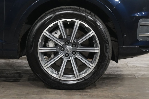 2016 Audi Q7 4M TDI SUV Image 4