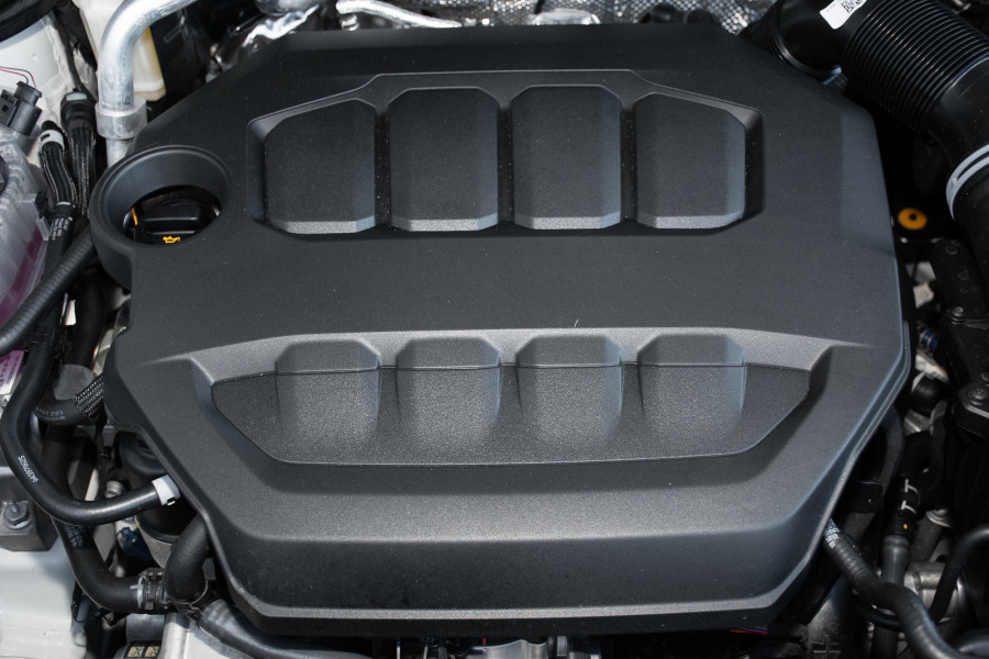 2025 MY26 Volkswagen Tayron R4 195TSI R-Line SUV