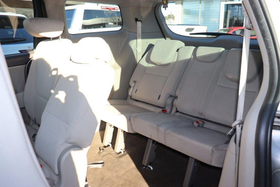 2017 Kia Carnival YP S People Mover Image 14