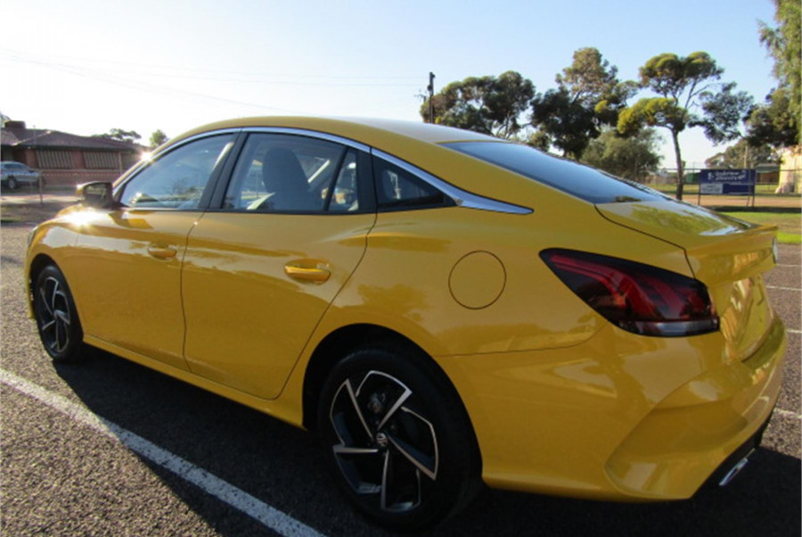 2024 MG MG5 AP32 Essence Sedan Image 8