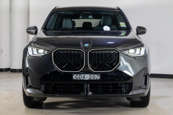 2026 BMW X3 G45 30e xDrive SUV image 2