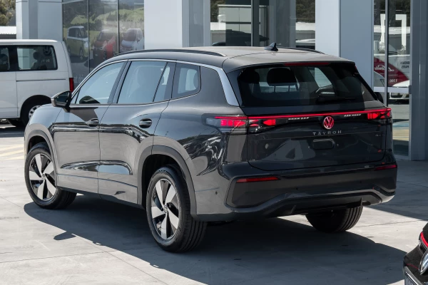 2025 MY26 Volkswagen Tayron R4 150TSI Life SUV Image 2