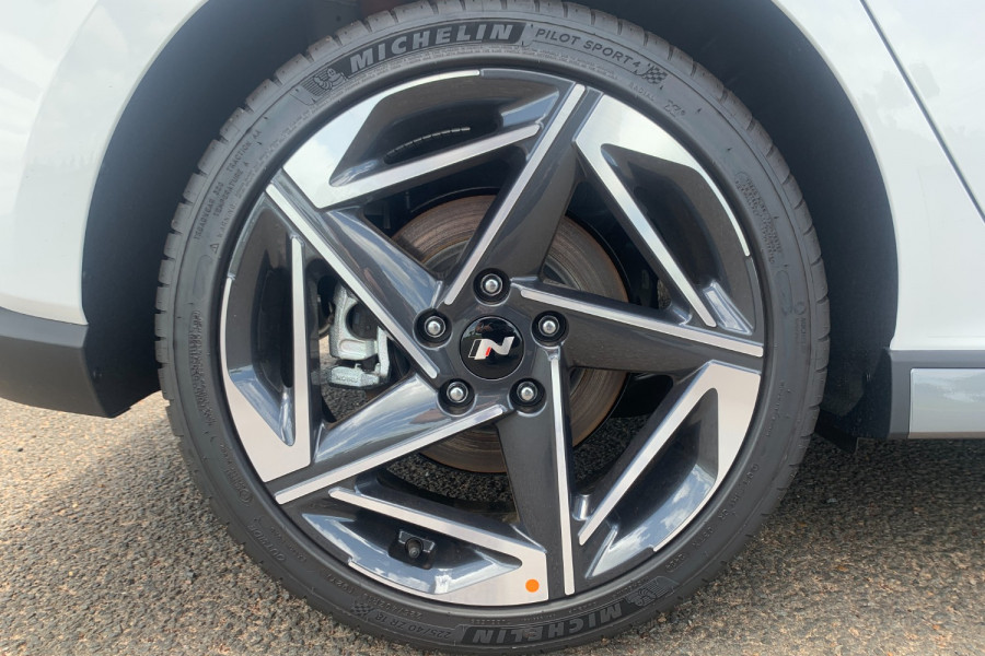 2024 MY25 Hyundai i30 PDe.V6  N Line Premium Hatch Image 10