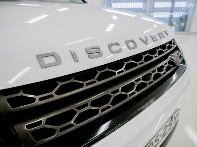 2015 MY16.5 Land Rover Discovery Sport L550 SD4 SE Suv Image 29