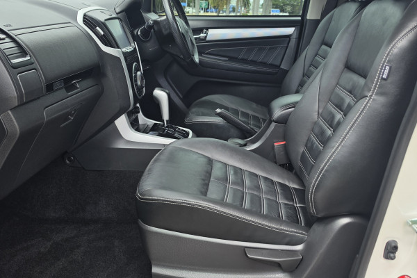 2018 Isuzu MU-X LS-T SUV Image 9