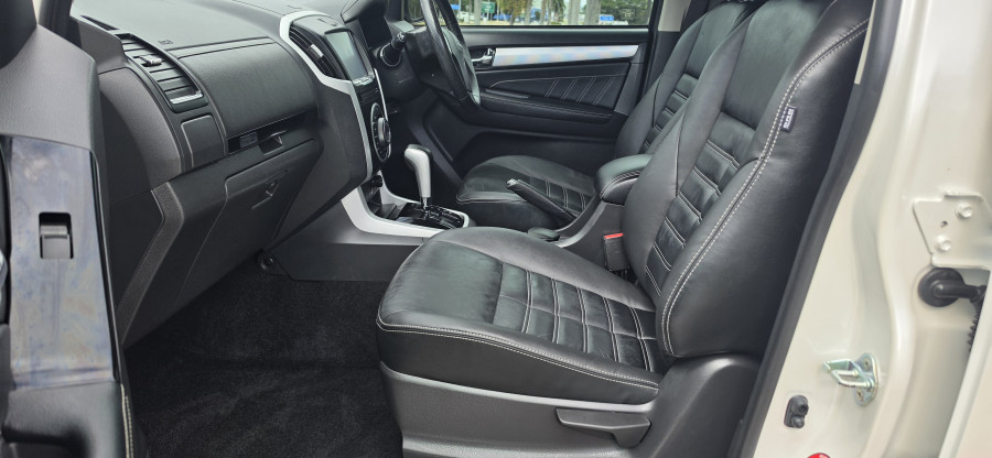 2018 Isuzu MU-X LS-T SUV Image 9