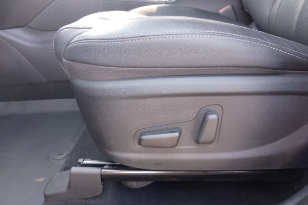 2019 Hyundai Santa Fe TM Highlander SUV Image 12