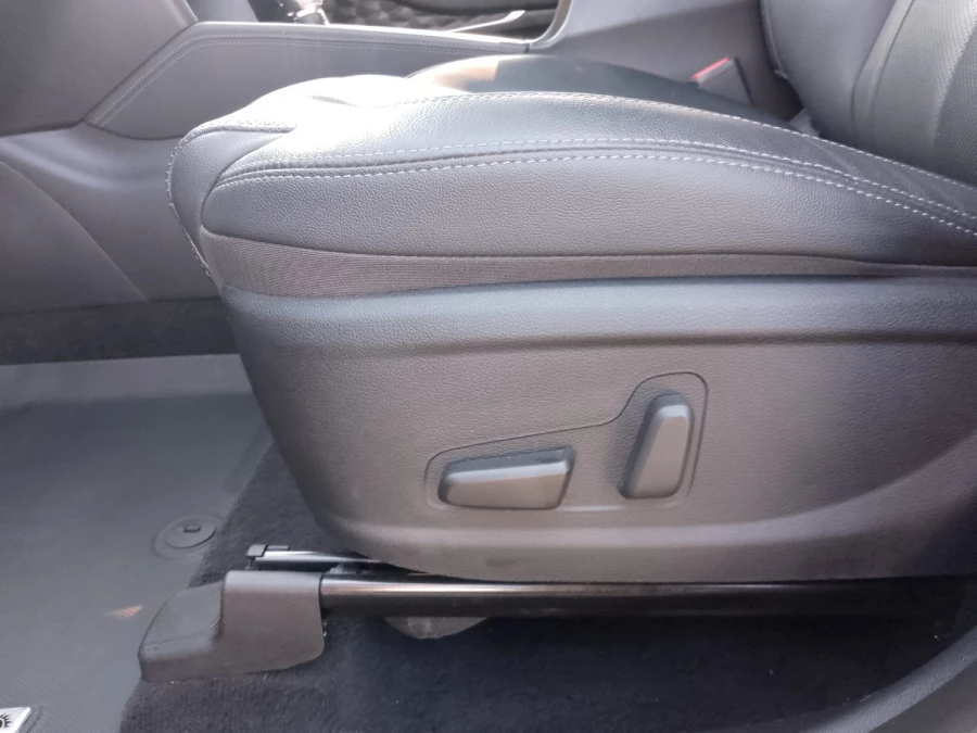 2019 Hyundai Santa Fe TM Highlander SUV Image 12