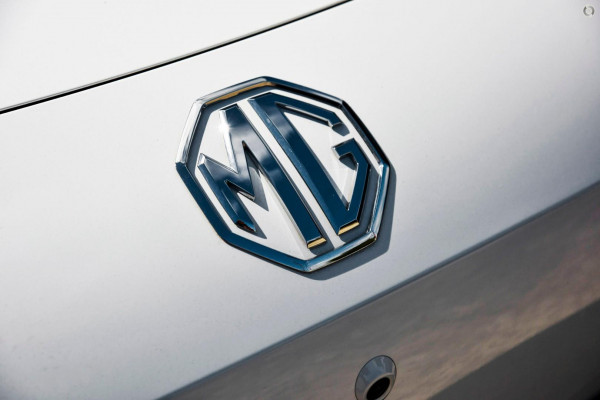 2025 MG MGS5 EV ZS3EM Essence 62 SUV Image 5