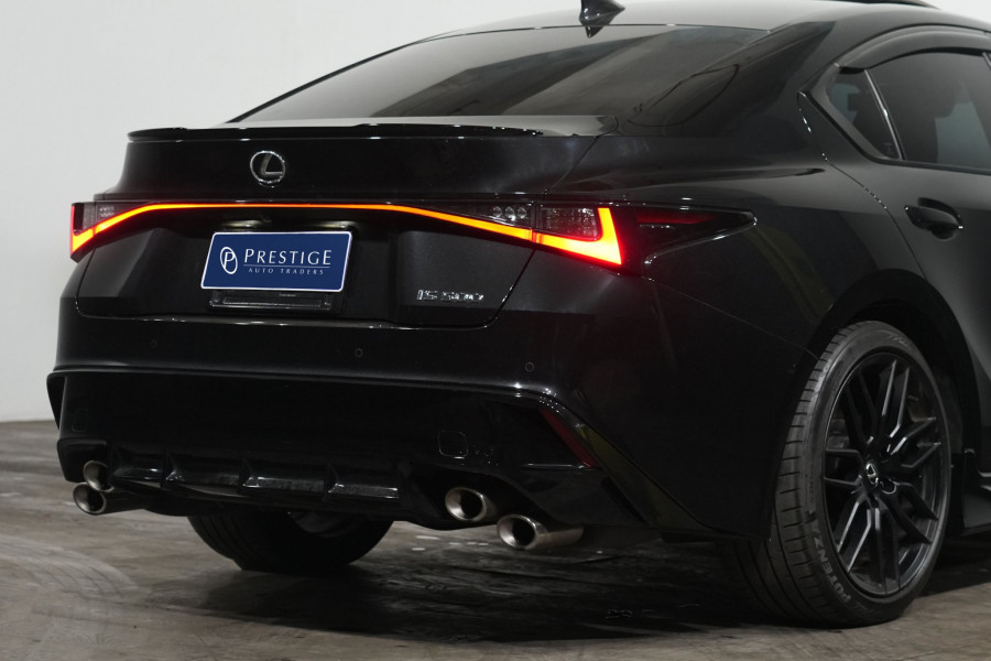 2022 Lexus Is500 F Sport Sedan Image 8