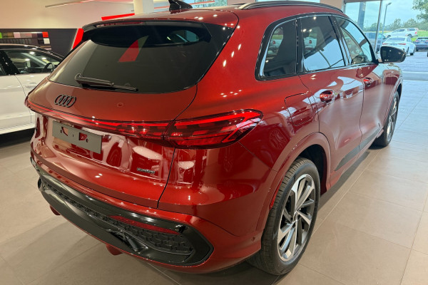 2025 Audi Q5 FY TDI Sport SUV Image 3