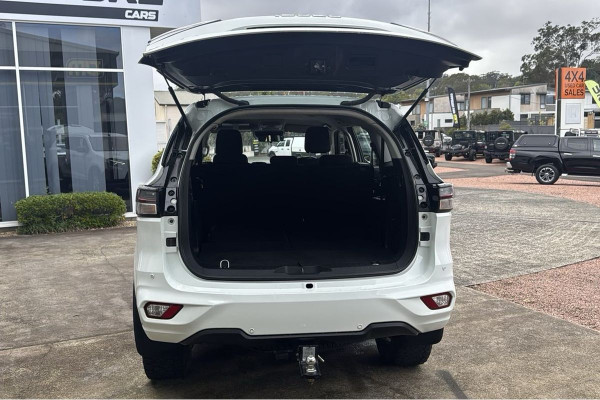 2022 Isuzu MU-X RJ LS-M SUV Image 8