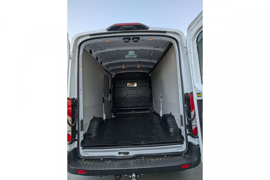 2024 Ford Transit VO 350L Van Image 7