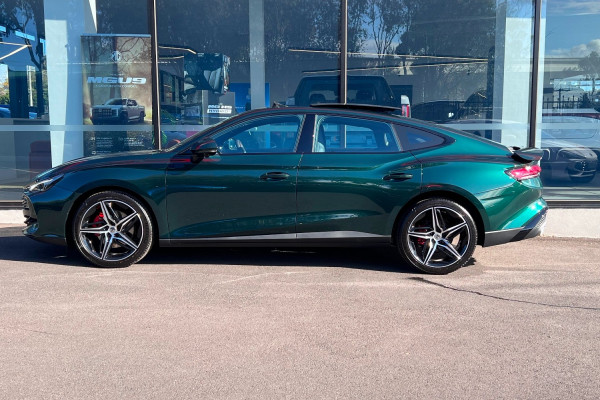 2026 MY25 MG MG7 IP42 Essence Sedan Image 18