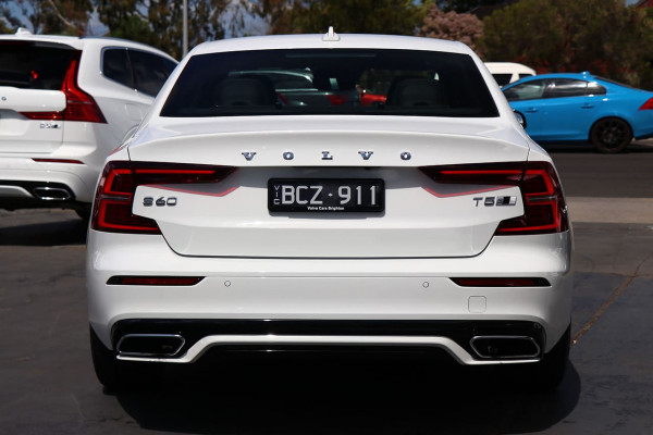 2020 Volvo S60 Z Series T5 R-Design Sedan Image 4