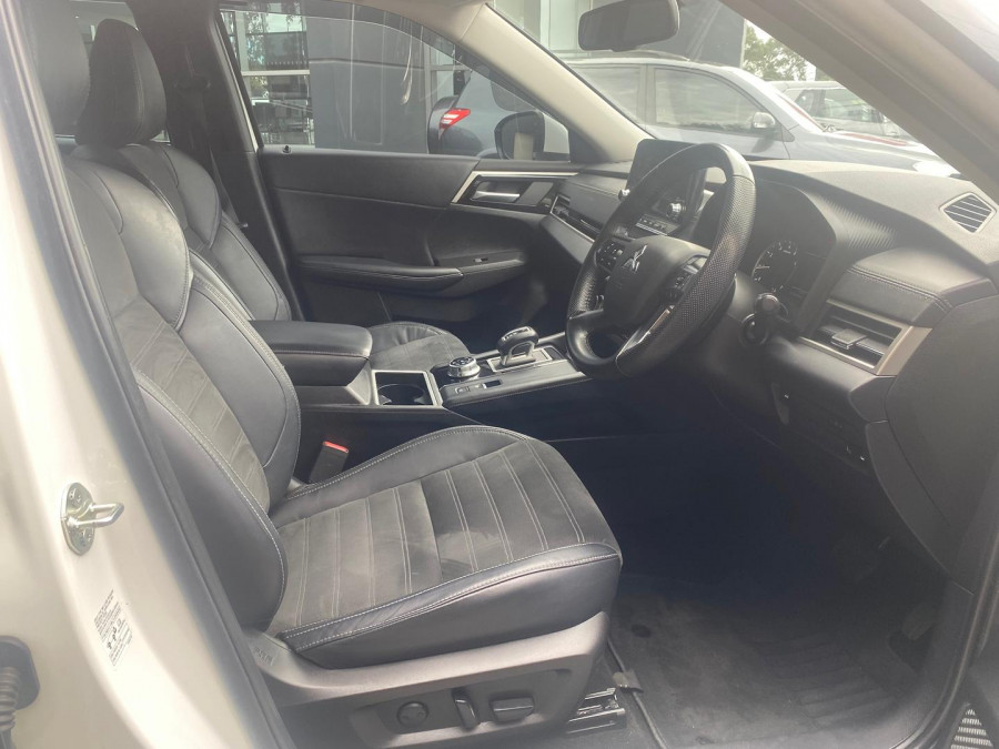2023 Mitsubishi Outlander ZM Aspire SUV Image 11