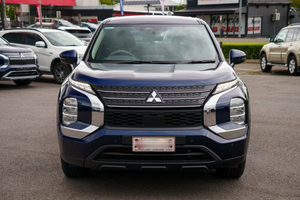 2024 Mitsubishi Outlander ZM ES SUV Image 5