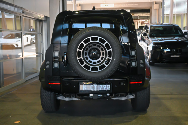 2026 Land Rover Defender L663 110 P635 OCTA Black SUV image 5
