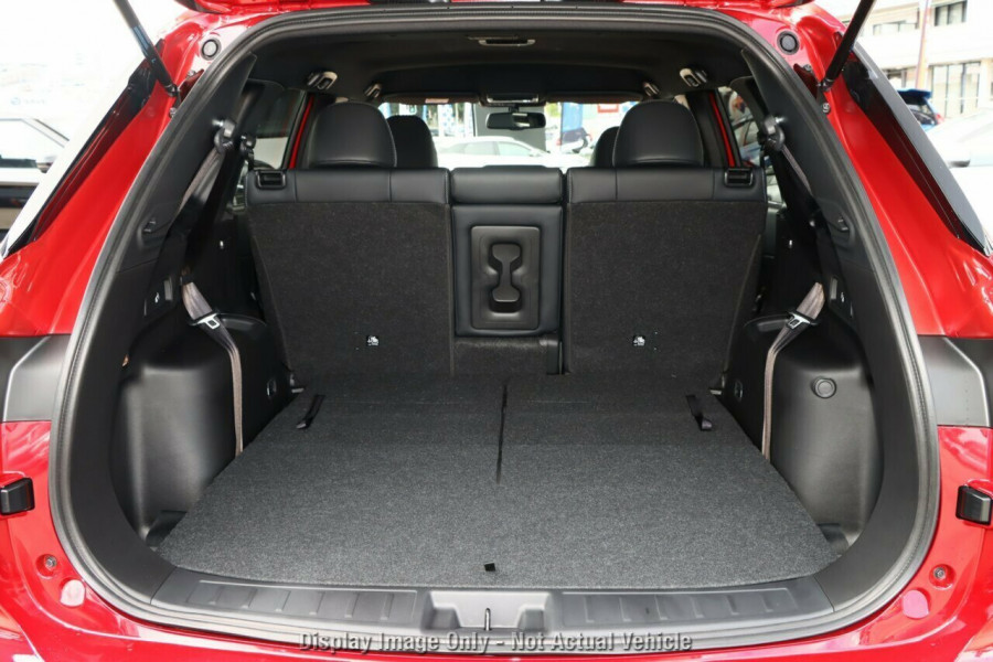 2024 Mitsubishi Outlander ZM Black Edition SUV Image 19