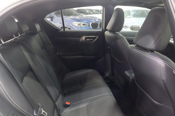 2018 Lexus CT ZWA10R CT200h F Sport Hatch image 10