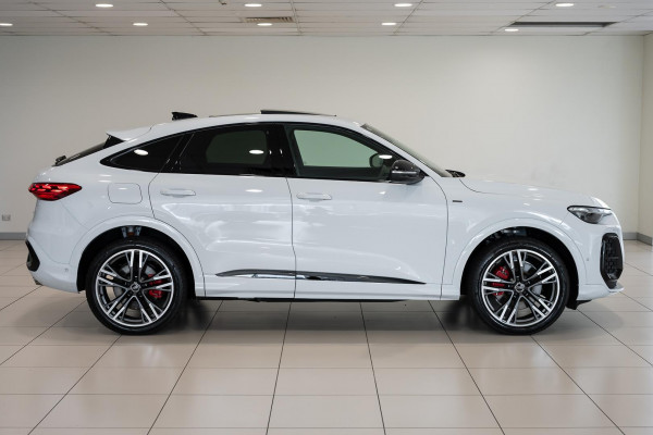 2026 Audi Q5 e-hybrid 270kW SUV image 4