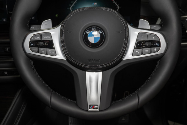 2026 BMW X6 G06 LCI xDrive40i M Sport SUV image 11