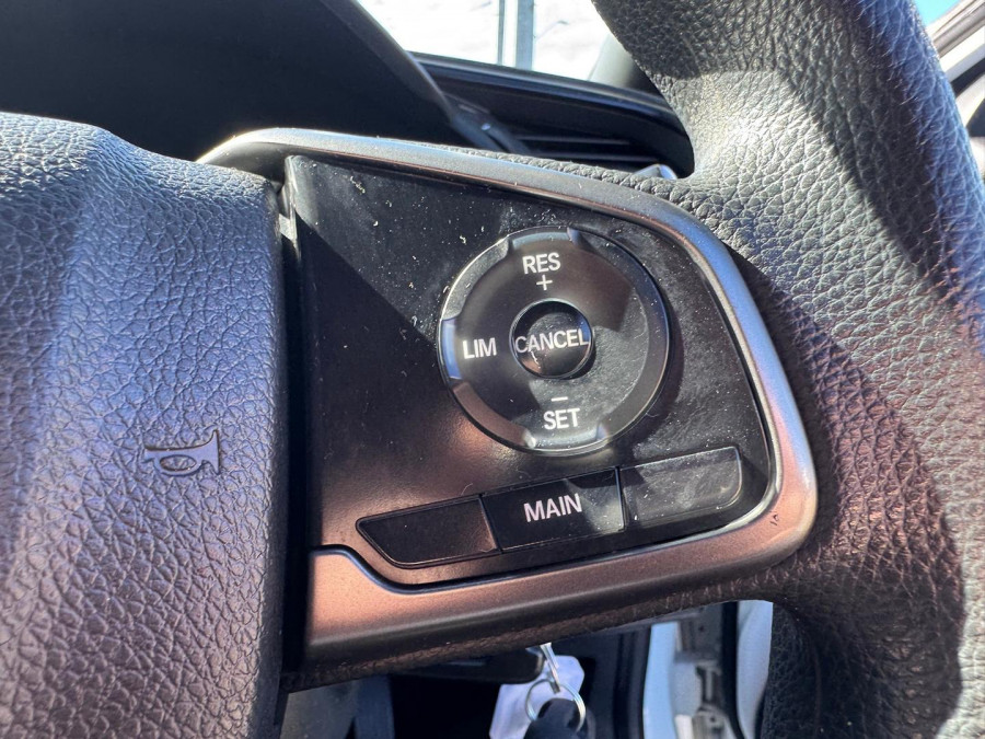 2018 Honda Civic 10th Gen VTi Hatch Image 22