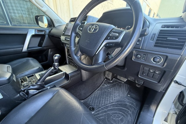 2020 Toyota LandCruiser Prado GDJ150R GXL SUV Image 10