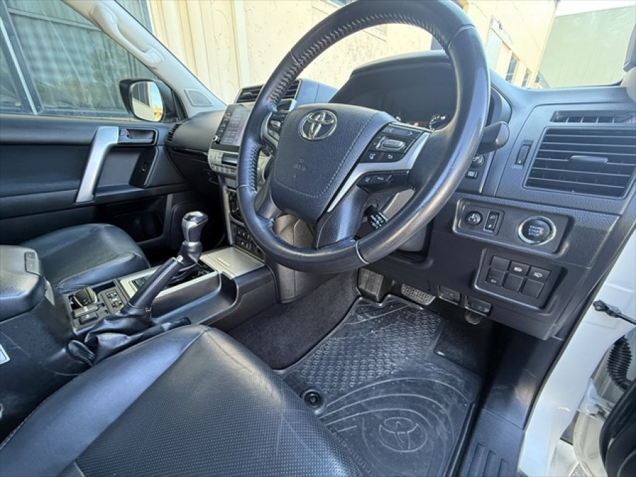 2020 Toyota LandCruiser Prado GDJ150R GXL SUV Image 10