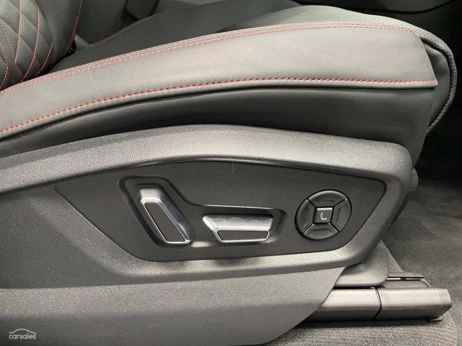 2025 Audi SQ7 4M TFSI SUV Image 12