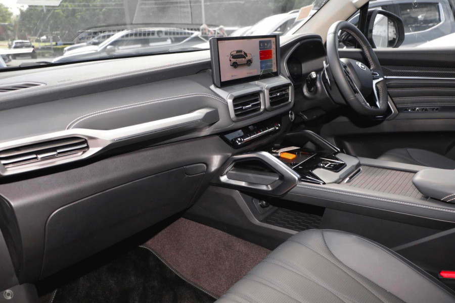2026 MY25 LDV D90 SV9A Executive SUV Image 6