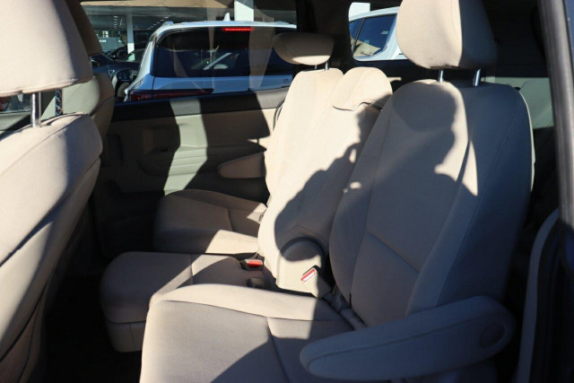 2017 Kia Carnival YP S People Mover Image 12