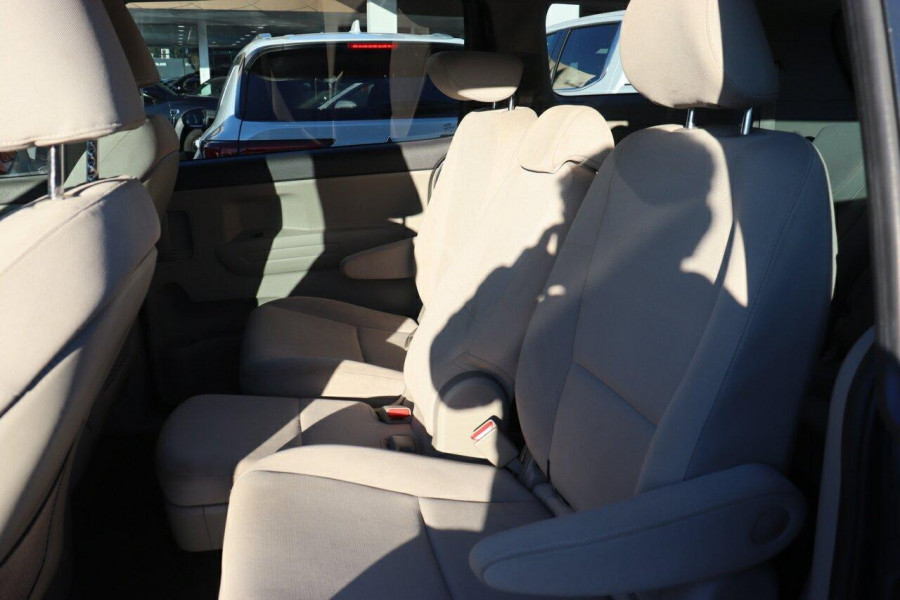 2017 Kia Carnival YP S People Mover Image 12